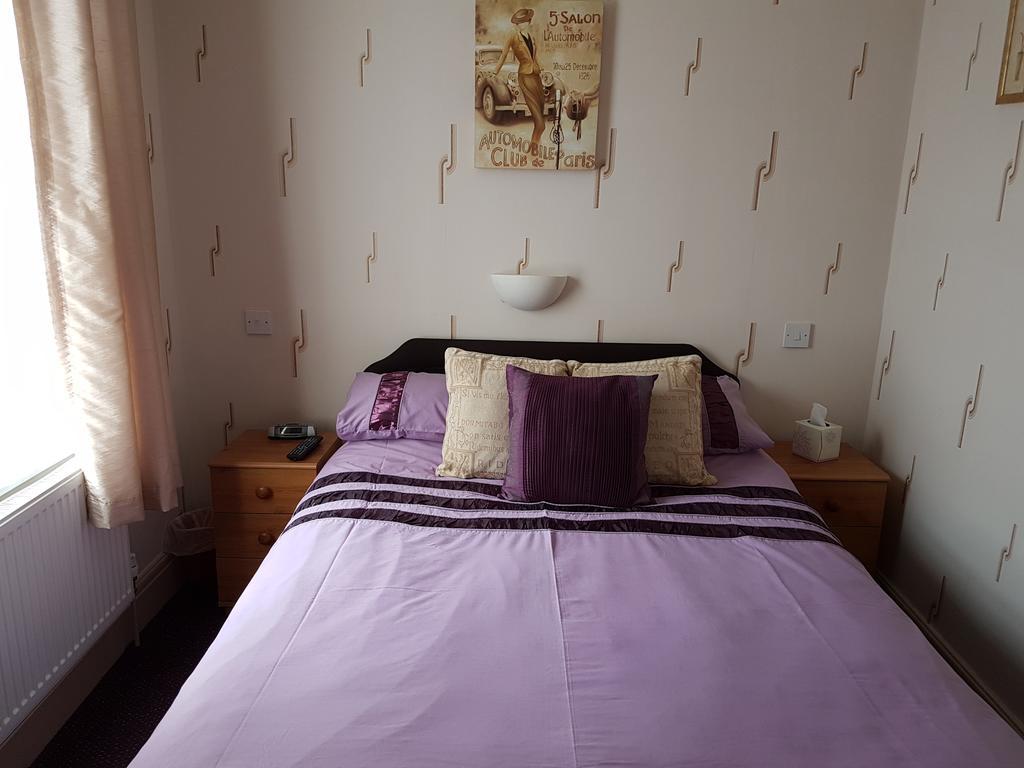 Kings Court Families & Couples Bed & Breakfast Blackpool Exterior foto