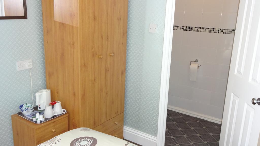 Kings Court Families & Couples Bed & Breakfast Blackpool Exterior foto
