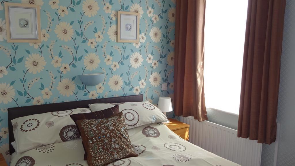Kings Court Families & Couples Bed & Breakfast Blackpool Exterior foto