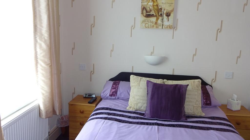 Kings Court Families & Couples Bed & Breakfast Blackpool Exterior foto