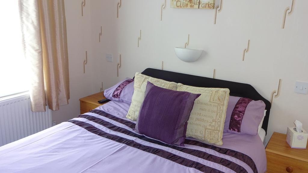 Kings Court Families & Couples Bed & Breakfast Blackpool Exterior foto