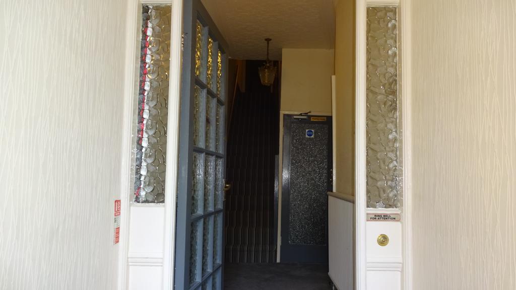 Kings Court Families & Couples Bed & Breakfast Blackpool Exterior foto
