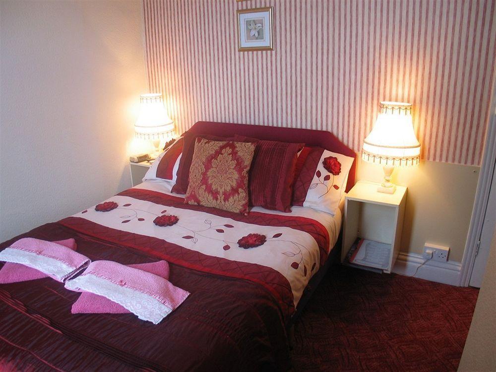 Kings Court Families & Couples Bed & Breakfast Blackpool Exterior foto